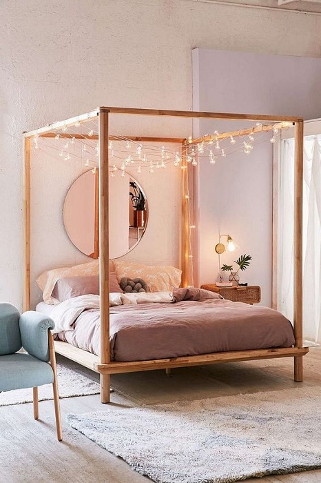 Beautiful Canopy Bed Ideas Combined With Sparkling Lights Decor