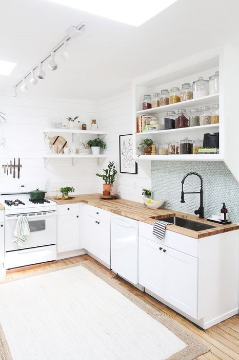 How To Make A Small Kitchen Interior Design Looks Spacious? Find Out The Tips!